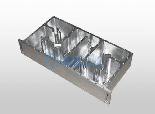 Analyse av to vanlige former for CNC-benkbehandling